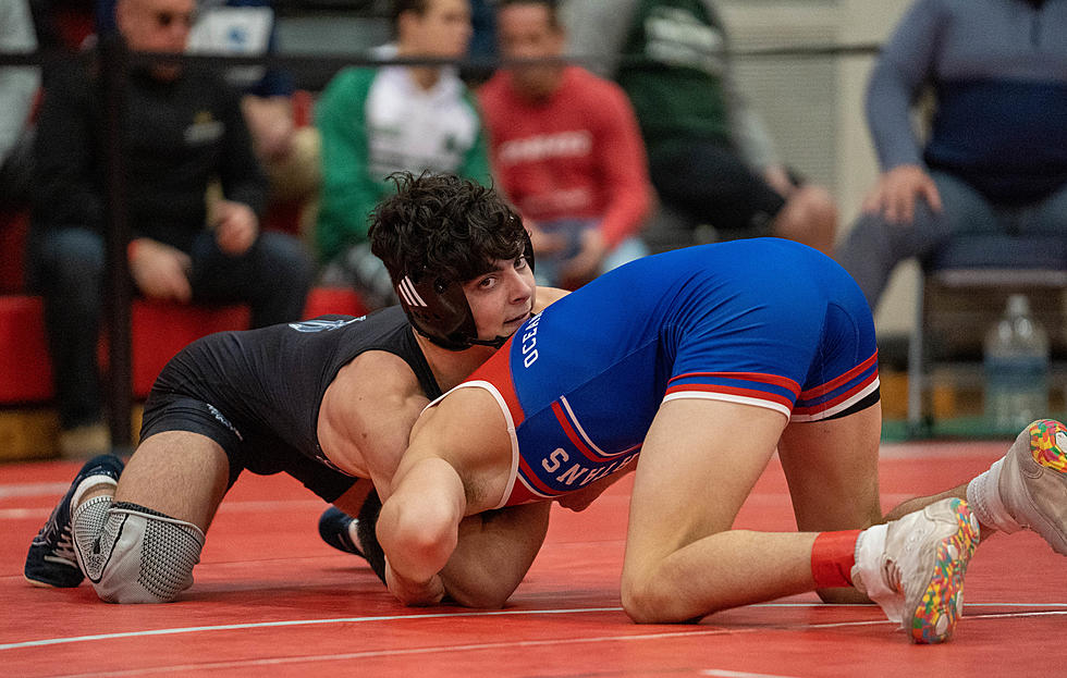 Region 6: Wrestlers battle through consolation rounds to qualify for state tournament