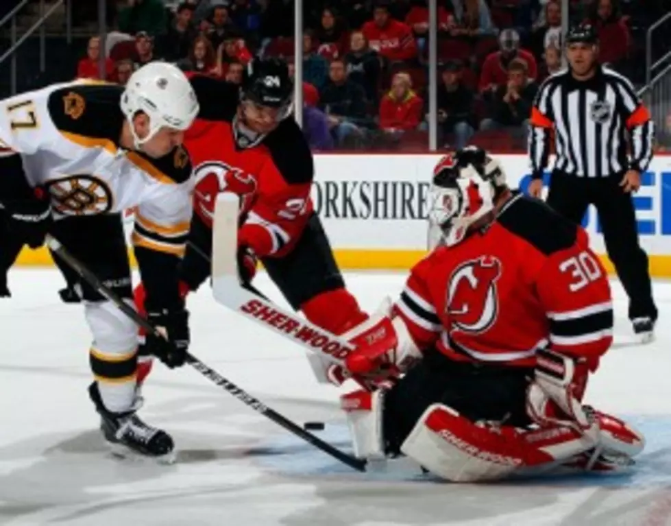 Bergeron Scores Twice in Bruins&#8217; Rout of Devils