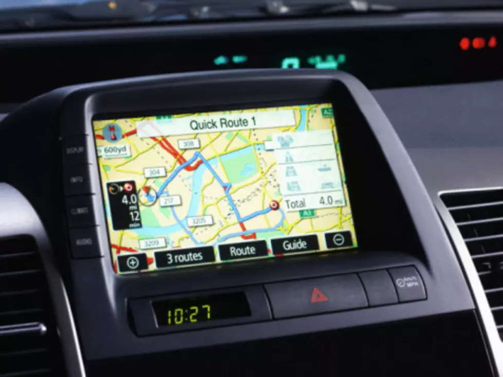 Government Wants to Curb Car Dashboard Technology [POLL]