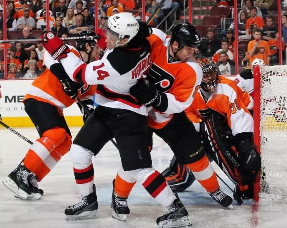 Bryzgalov Leads Flyers to Shutout Win Over Devils