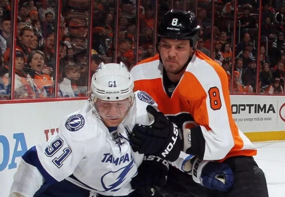 Flyers Fall to Lightning