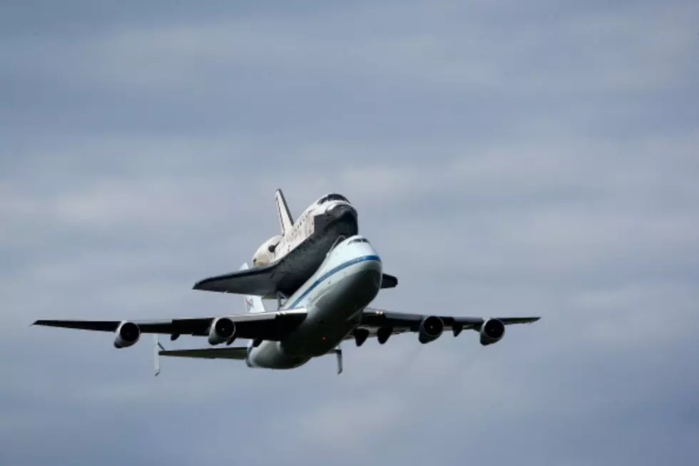 Space Shuttle Discovery Salutes Nation&#8217;s Capital [VIDEO]