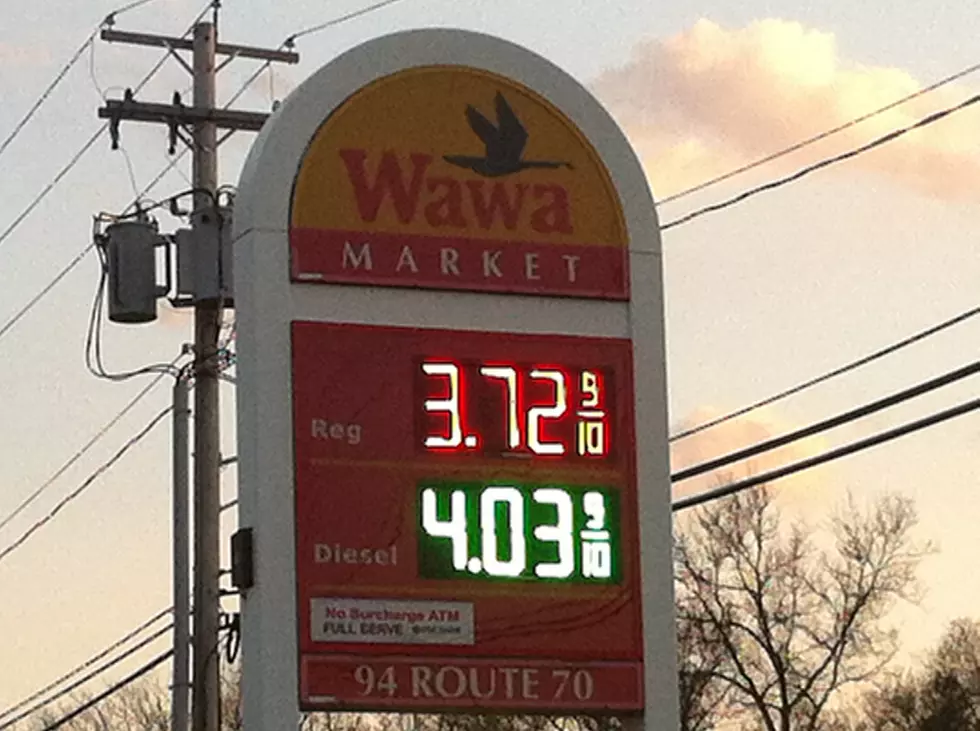 Kudos to NJ Wawa gas attendant who actually provided full service at the pump