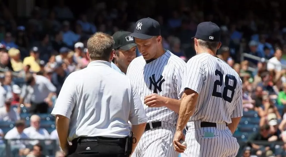 Pettitte Fractures Ankle in Yankees’ Win Over Indians