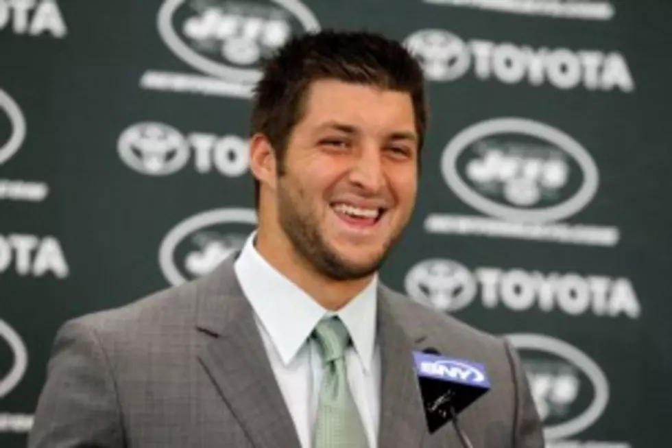 Tim Tebow Shows his ‘Jersey’ Side