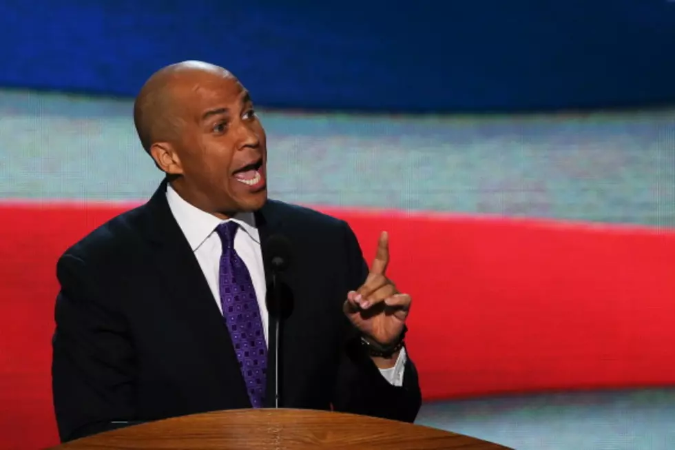 Cory Booker Just Became the Funniest Politician on Twitter