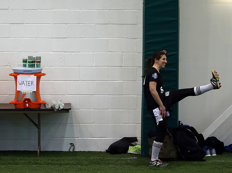 Lauren Silberman&#8217;s NFL Tryout Turns Out to be NO GOOD [VIDEO]