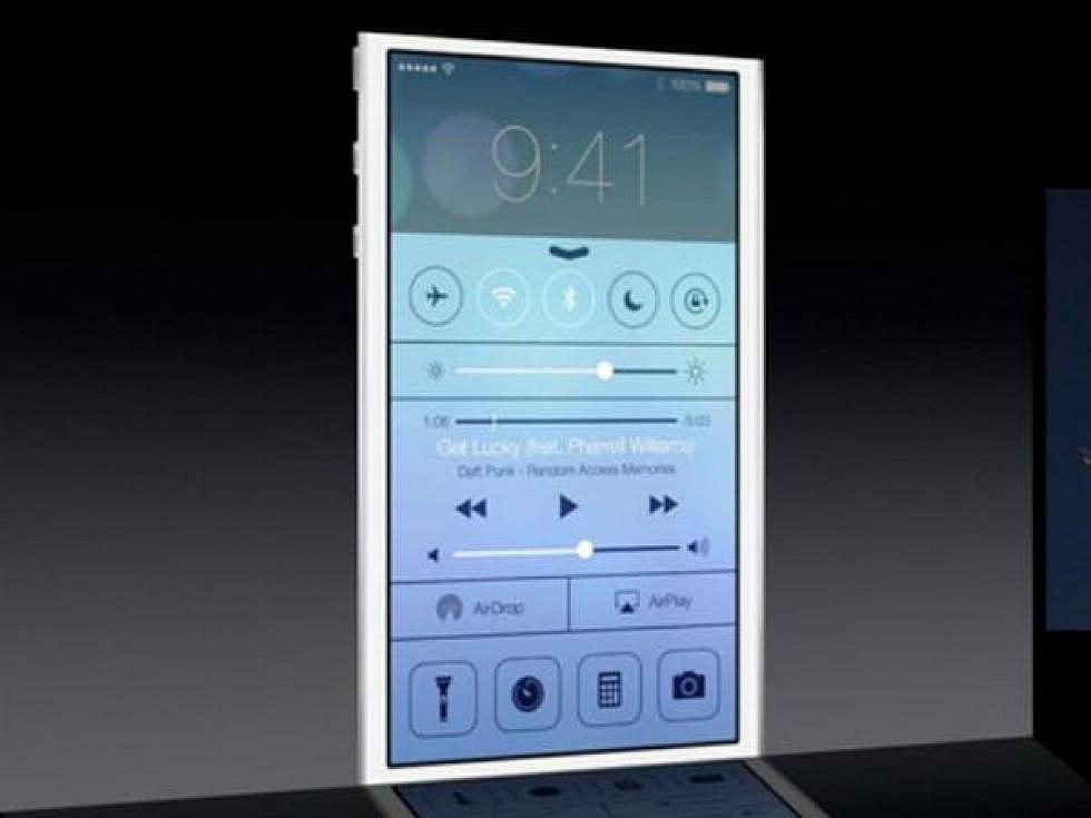 Apple Unveils Design for iOS 7