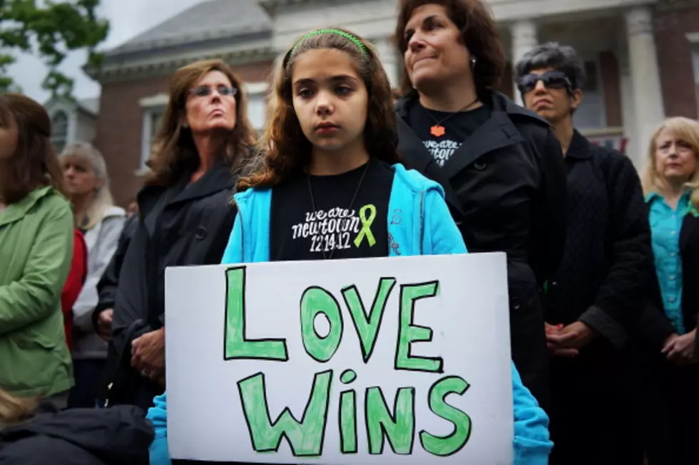 Moment Of Silence Marks 6 Months Since Newtown  [VIDEO]