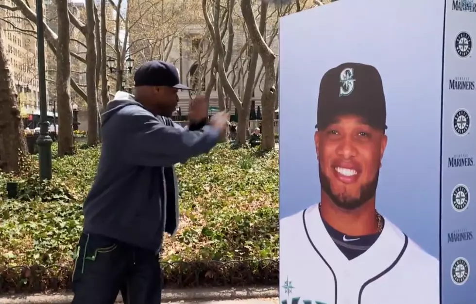 Yankees Fans Get Suprised By Robinson Cano [VIDEO]