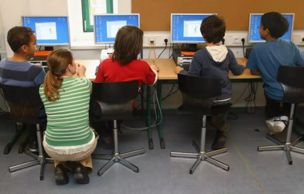 Monmouth Community Rallies to Buy Classroom Technology