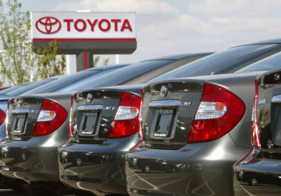 Toyota Expands Recall for Air Bag Glitch