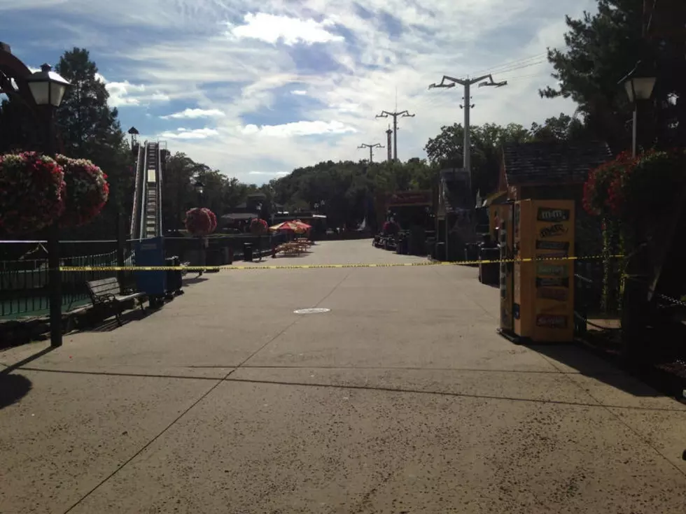 Power outage briefly shuts down Six Flags rides Sunday