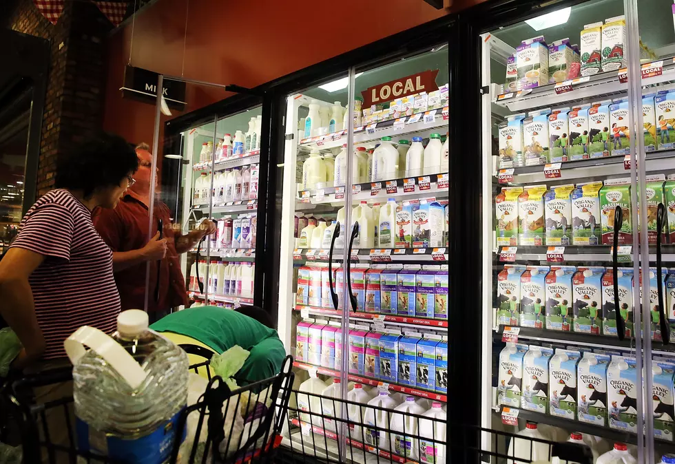 Milk industry fights back against &#8216;anti-dairy folks&#8217;