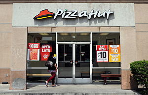 ‘This is America!’: Lawsuit Claims Pizza Hut Bias Against NJ Workers, Customers