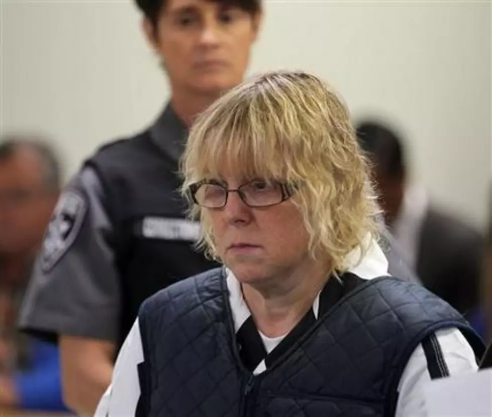 NY prison worker pleads guilty in escape of 2 killers