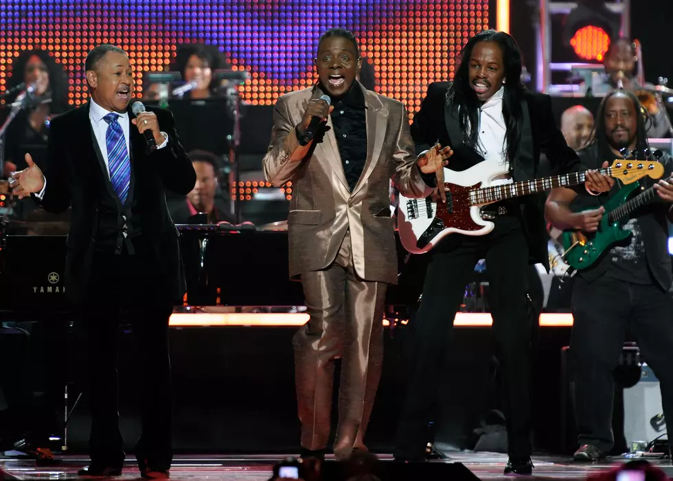 It's a Chicago + Earth, Wind and Fire Weekend