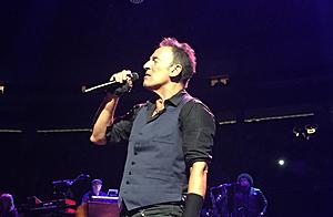 Bruce Springsteen cancels North Carolina concert over transgender bathroom law