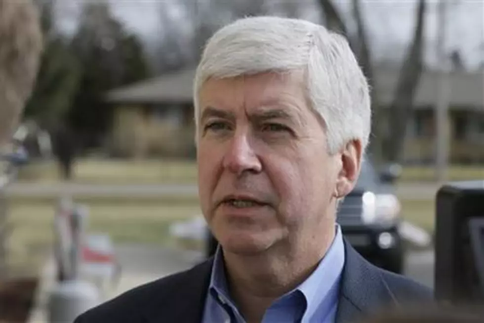 Michigan governor plans $360M for Flint, infrastructure