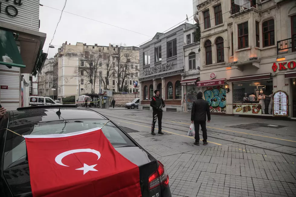 Dutch shut diplomatic post in Istanbul after threat