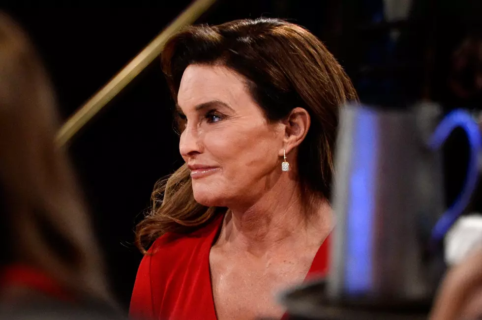 Caitlyn Jenner uses women’s room at Trump hotel, posts video