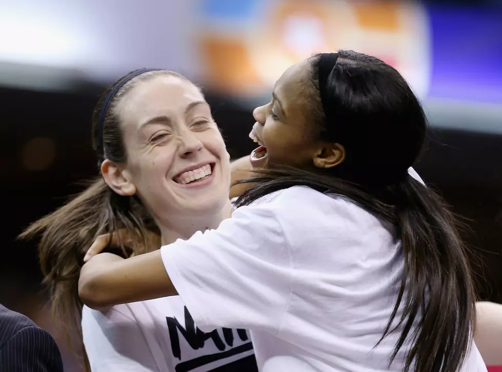Four-Peat: UConn beats &#8216;Cuse for 4th straight national title