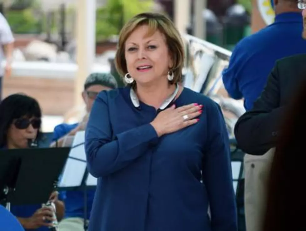 Donald Trump breaks with nation&#8217;s only Latina governor