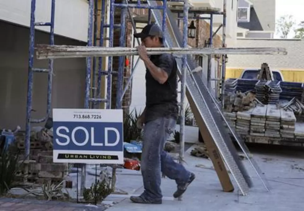 US builders increase home construction in April