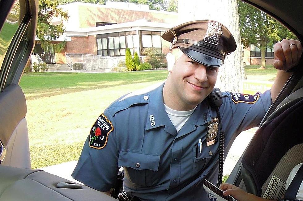 NJ cop who admitted sexting teen girl cuts deal and stays out of prison
