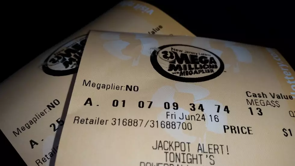 Mega Millions grows to $390 million for Tuesday drawing