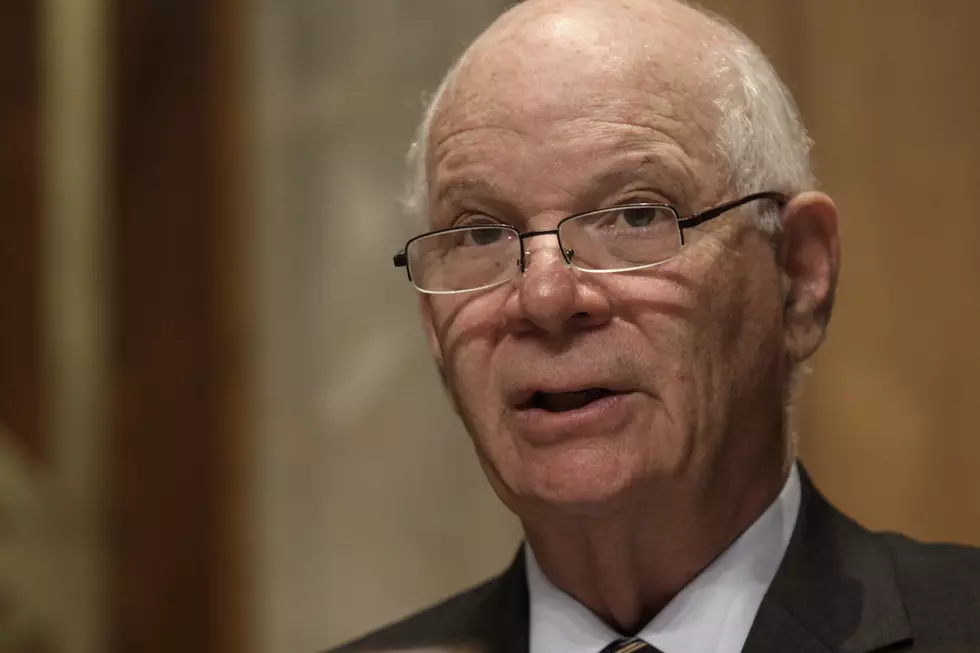 Senate Democrats call for extending Iran sanctions law
