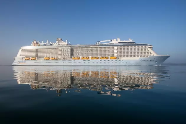 Watch as Hermine gives Anthem of the Seas another turbulent voyage