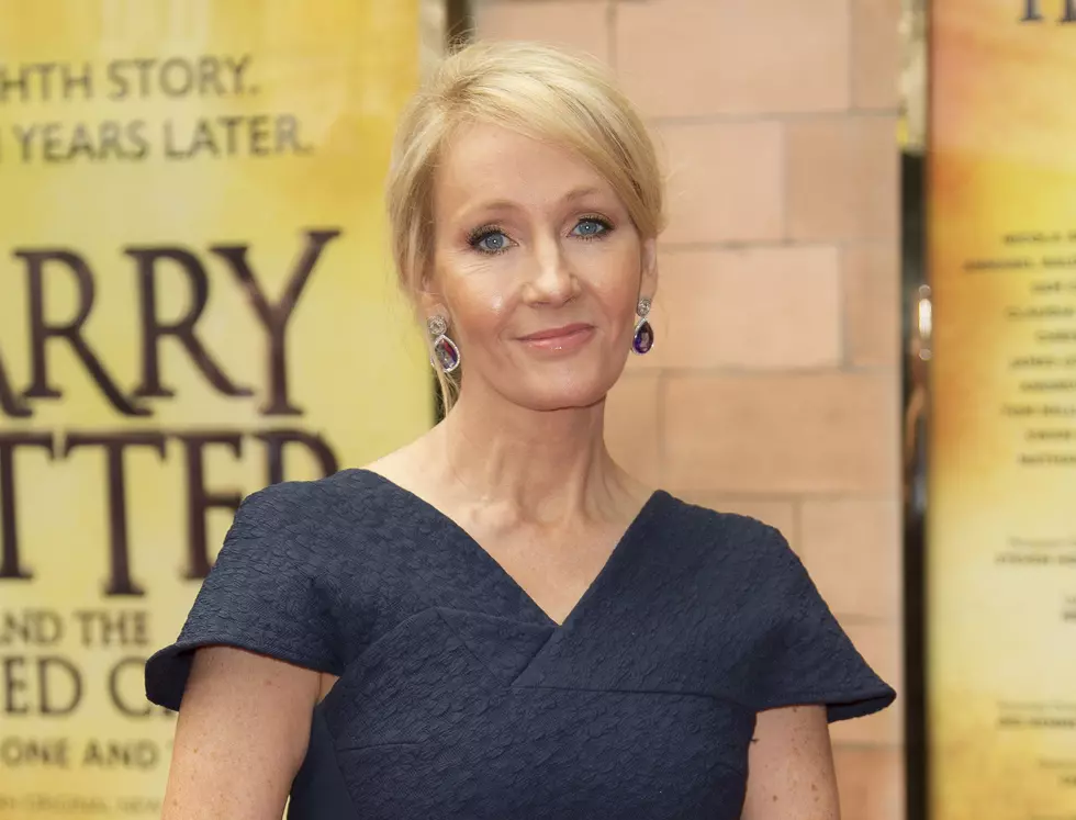 Rowling e-books about Hogwarts coming in September