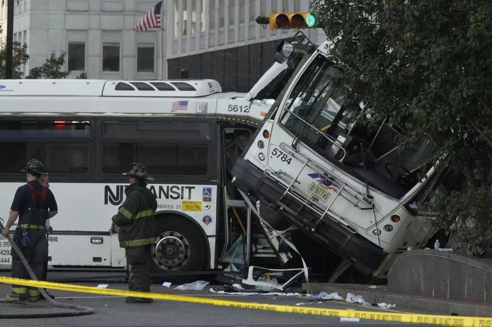 Video shows moment NJ Transit buses collide in fatal crash