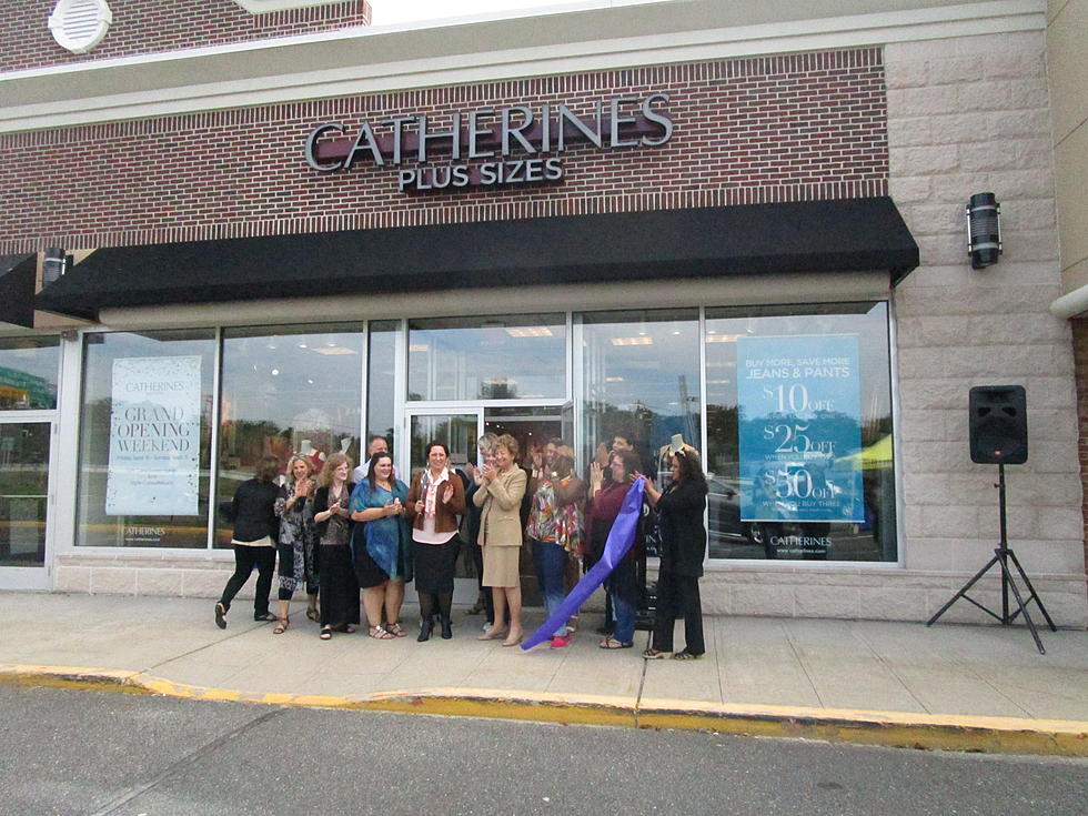 SEE PHOTOS: Catherine&#8217;s Clothing Store Van Stop 9/9/16