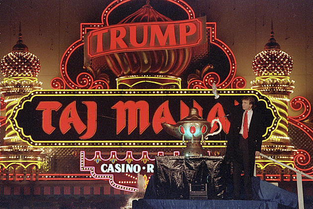 Restaurants forge ahead in shells of shuttered Trump casinos