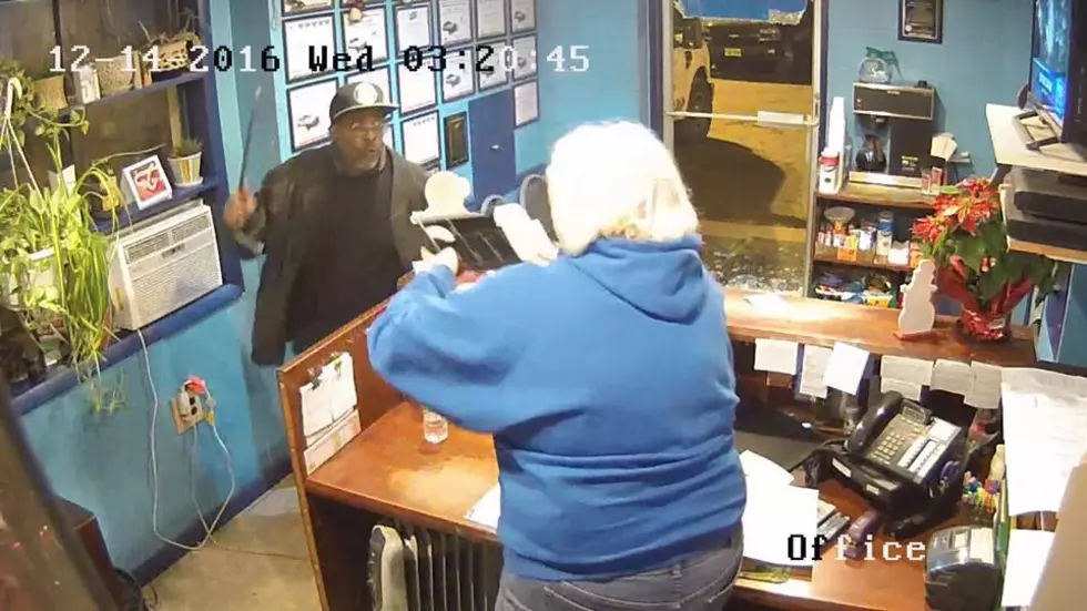 Crowbar-waving thief threatens NJ shopkeeper over $7 — Help cops catch him!