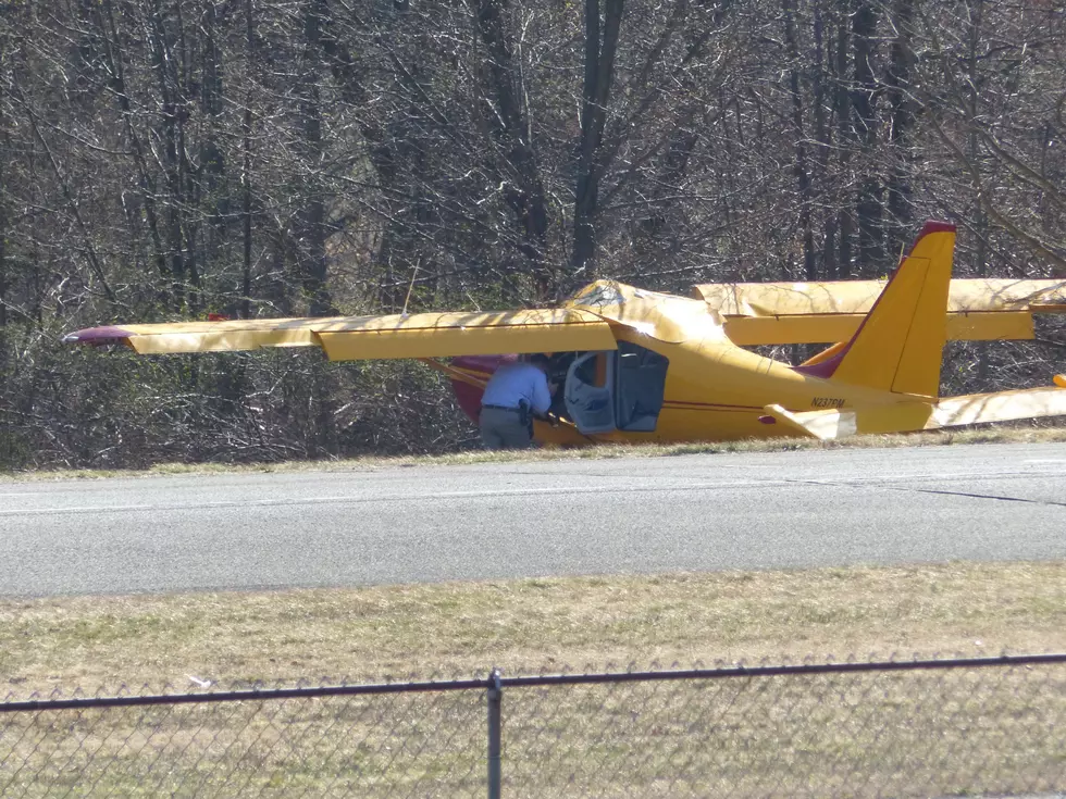 Plane crashes at Robbinsville Airport; injuries reported