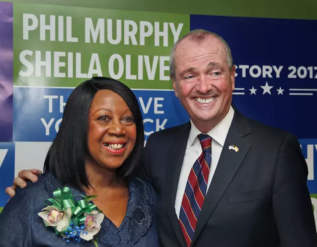 Phil Murphy picks Sheila Oliver as running mate