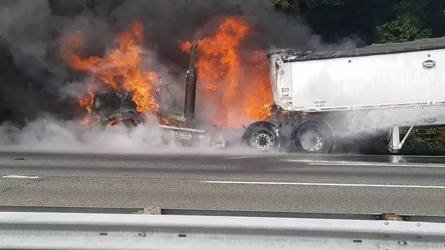 Truck fire spreads and causes delays on Turnpike in Edison