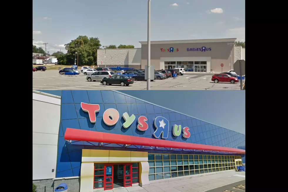 Toys R Us flagship opening in NJ at the American Dream