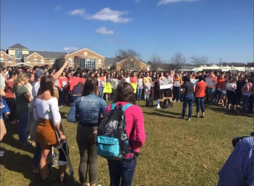 NJ teens walk out of schools to mark Florida shooting