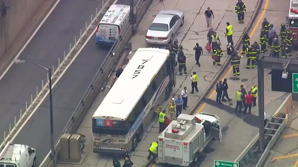 NJ Transit buses collide in Lincoln Tunnel; 30  injured