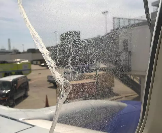 Newark-bound Southwest flight lands after window cracks
