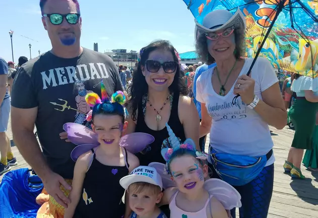 Asbury Park Promenade 2018: family prep to parade