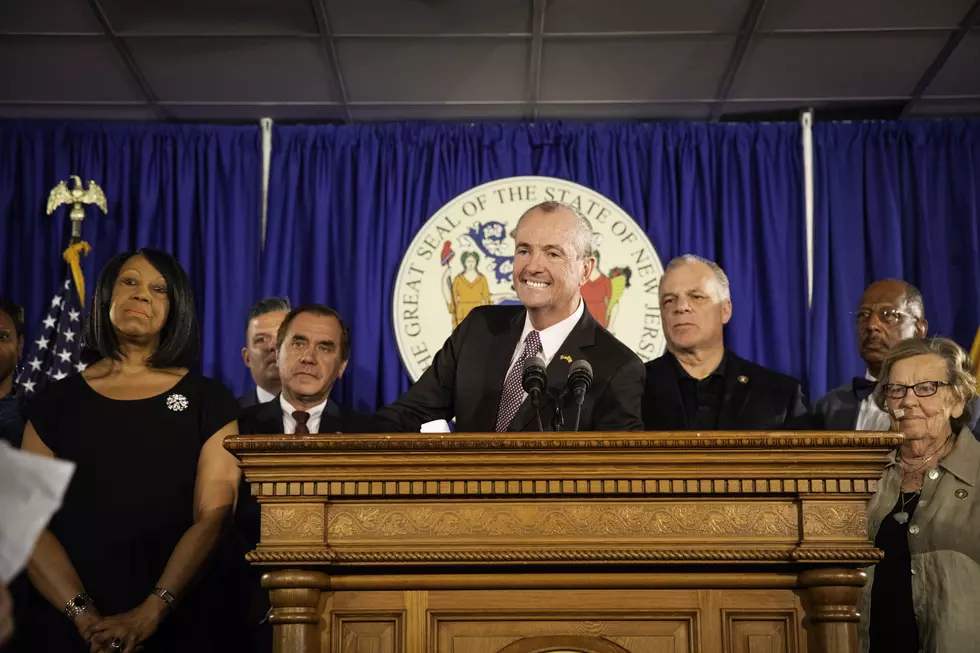 NJ law would force governor, top lawmakers to meet and talk