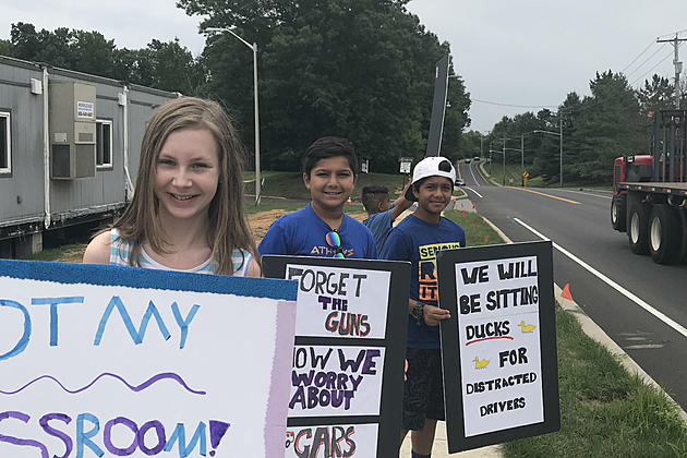 Crowded NJ district puts students too close to road, parents say
