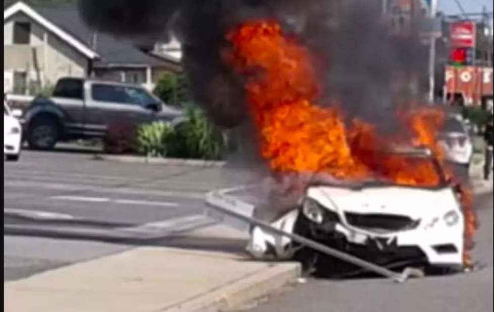 NJ cops Taser naked driver who leaves Mercedes in flames