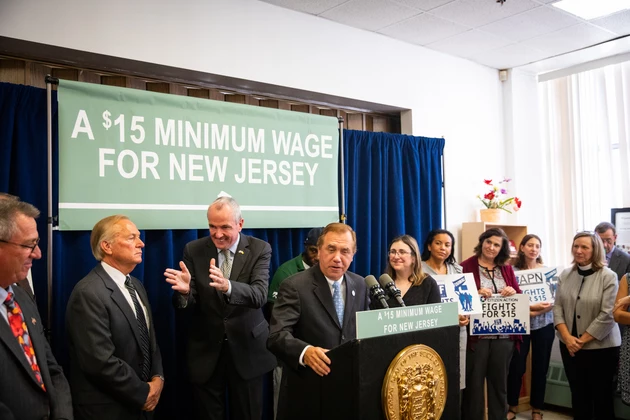 Murphy Makes it Official: Signs $15 Minimum Wage Into Law