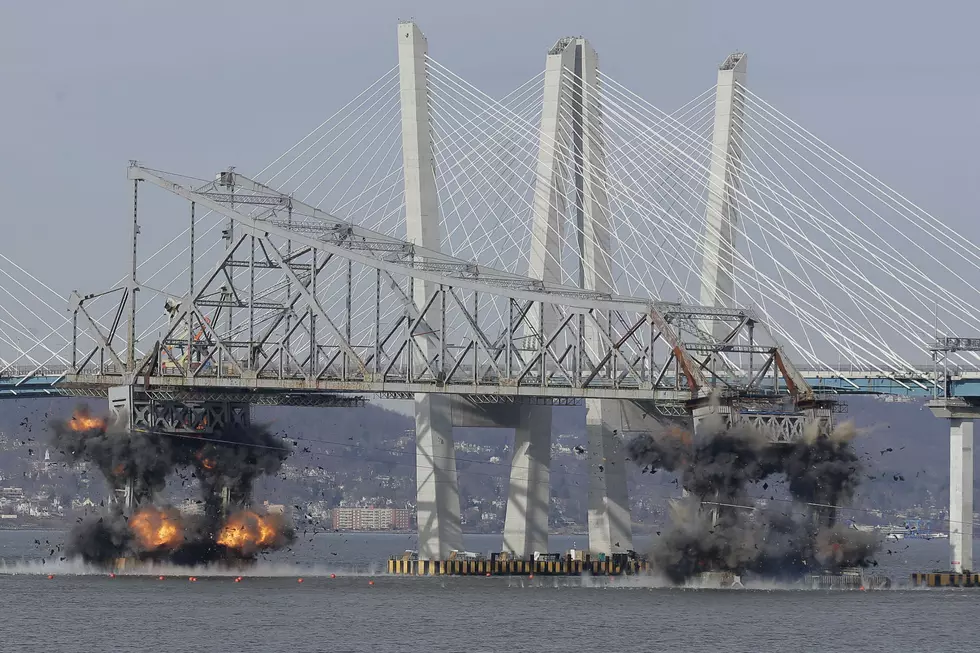 See the moment the old Tappan Zee Bridge crashed into the Hudson